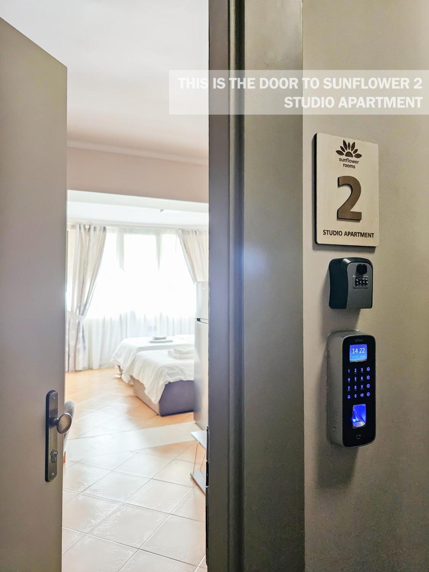 Sunflower Rooms Tirana Extérieur photo